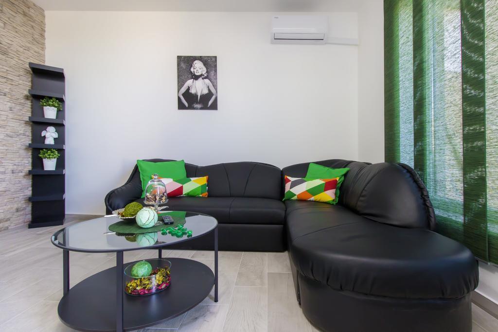 Apartments Slavica Sibenik Bagian luar foto