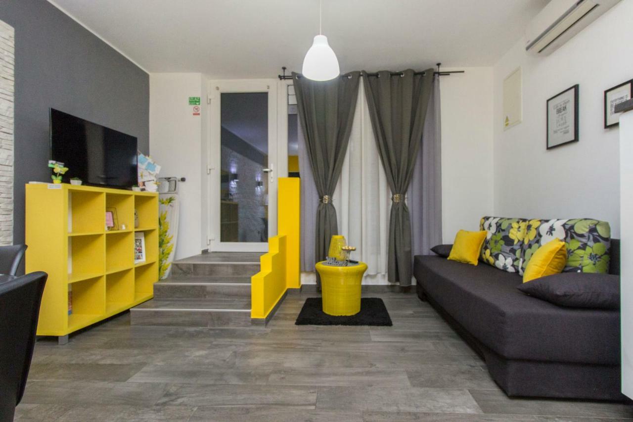 Apartments Slavica Sibenik Bagian luar foto