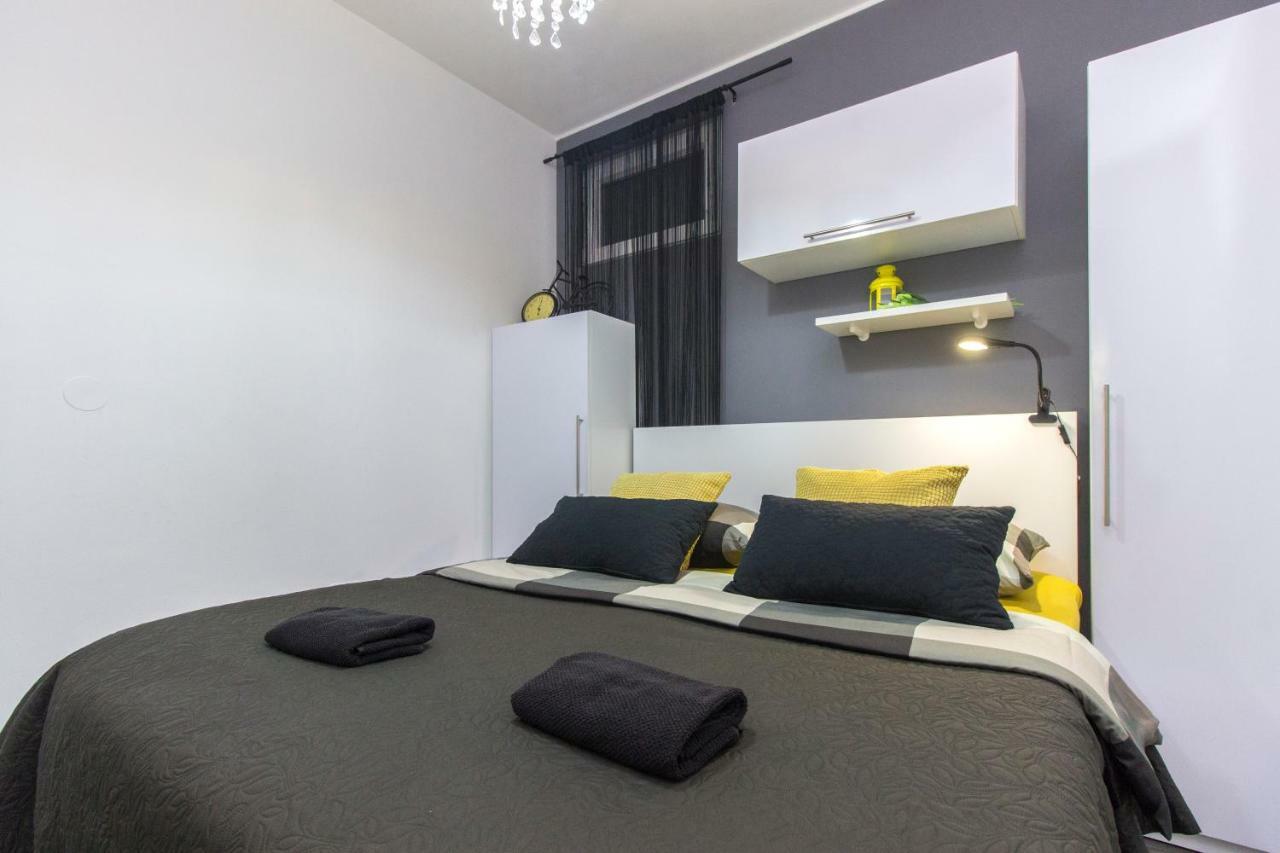 Apartments Slavica Sibenik Bagian luar foto